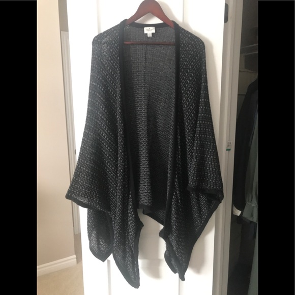 Kimono/ Shawl - Picture 1 of 3